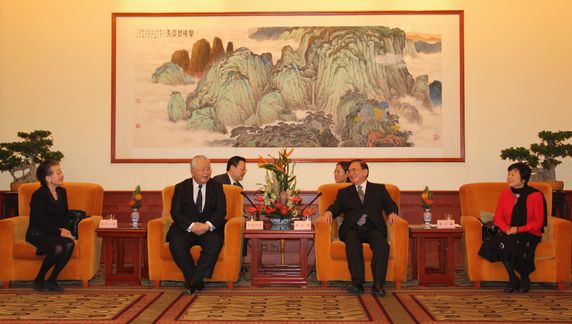 唐家璇会长、李小林会长会见米仓弘昌