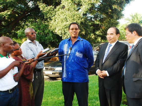 Meeting with Burundian First Vice President Therence Sinunguruza