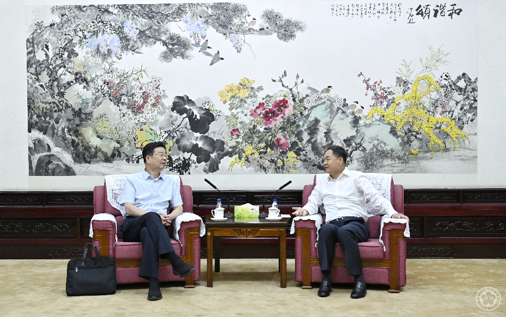 President Yang Wanming Meets with You Jun, Deputy Secretary of the CPC Beijing Municipal Committee and President of the Beijing People's Association for Friendship with Foreign Countries