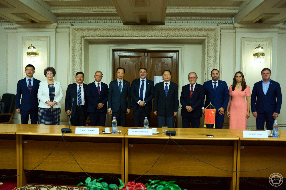 中国人民对外友好协会会长杨万明率团访问罗马尼亚